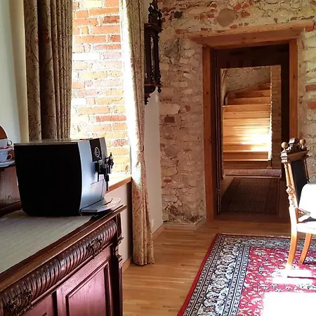 Pajusi Mõisa Külalistemaja Inn Poltsamaa