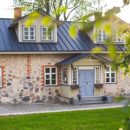 Inn Pajusi Mõisa Külalistemaja Poltsamaa