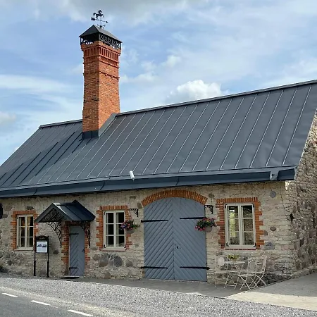 Pajusi Mõisa Külalistemaja Inn Poltsamaa