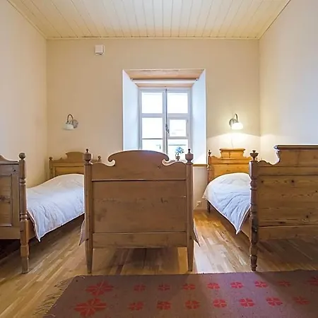 Pajusi Moisa Kuelalistemaja *