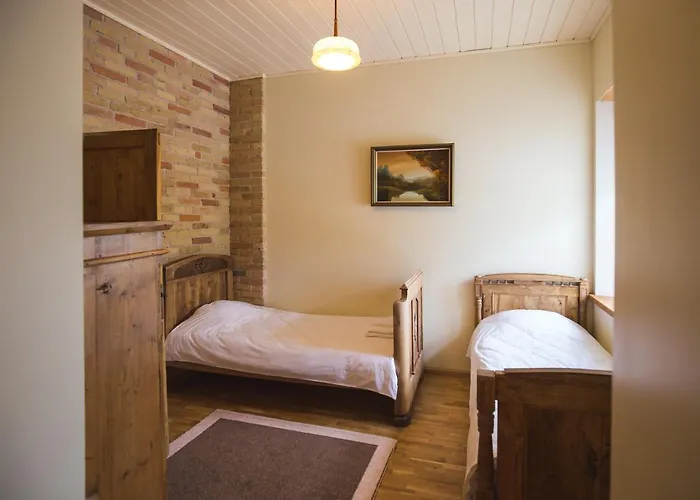 Pajusi Moisa Kuelalistemaja Värdshus *